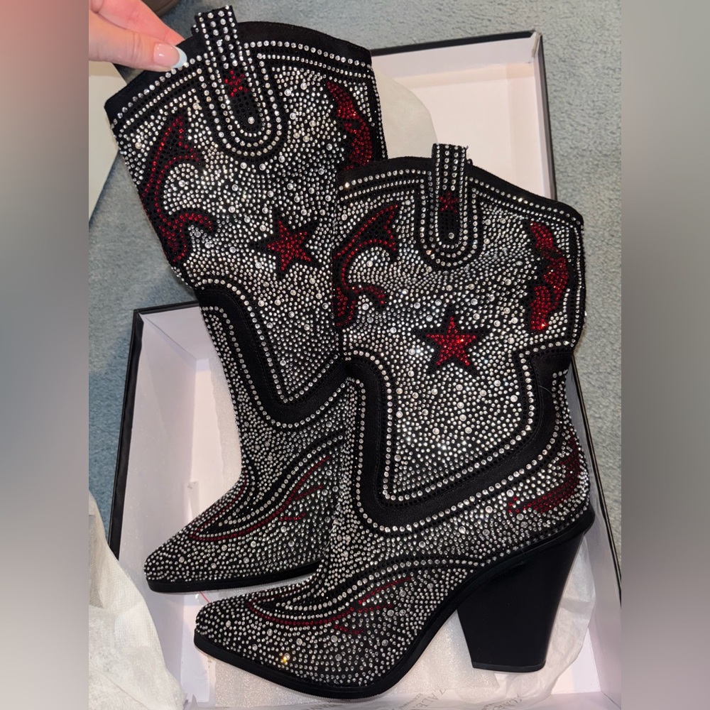 Bedazzled Heeled Cowgirl boots